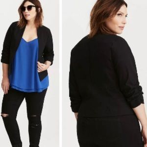 Torrid Black 3/4 ruched sleeve blazer, size 3 (20)
